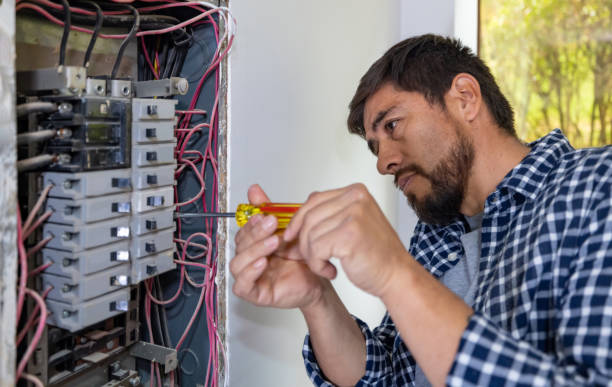  King, WI Electrician Pros